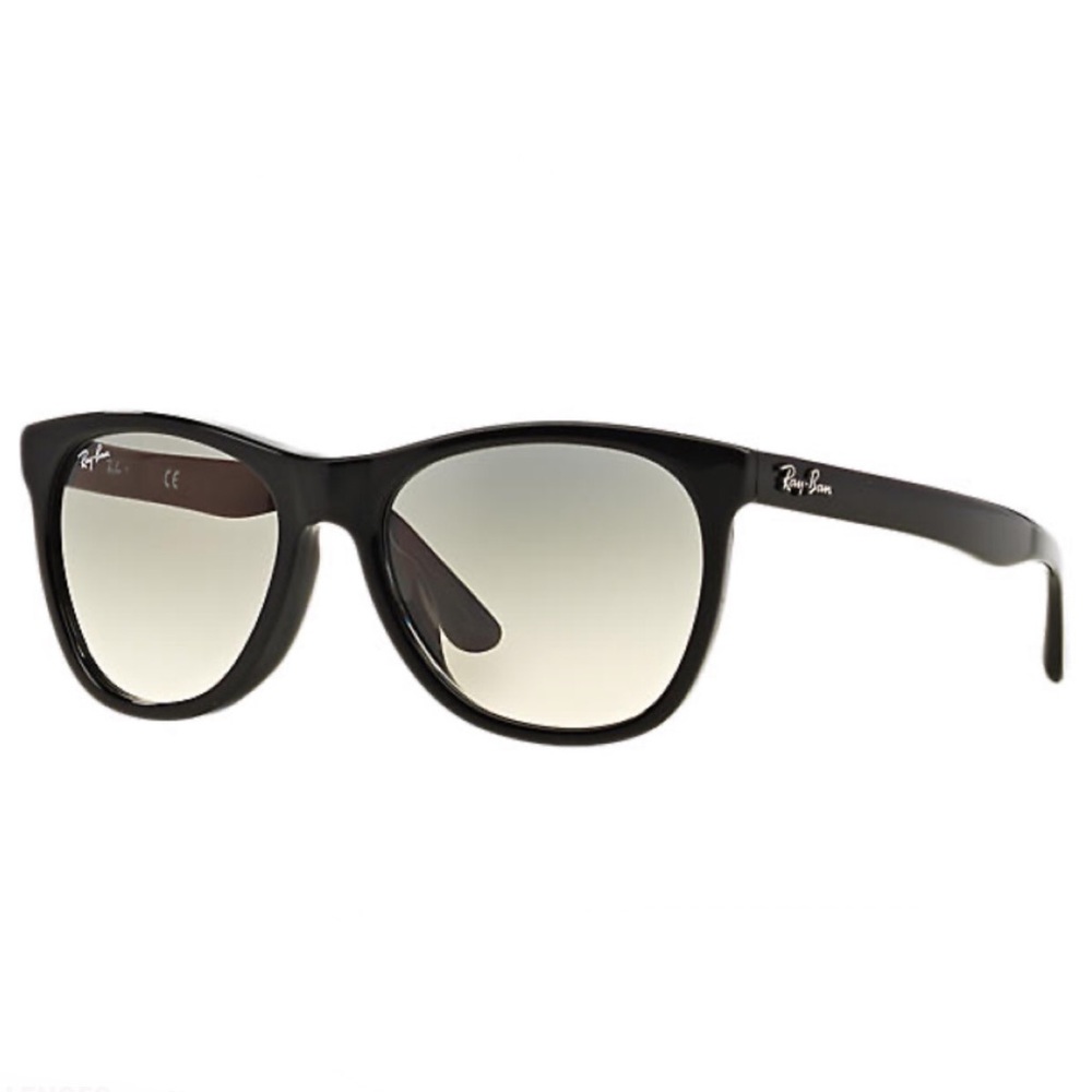 Ray-Ban Sunglasses 🔥